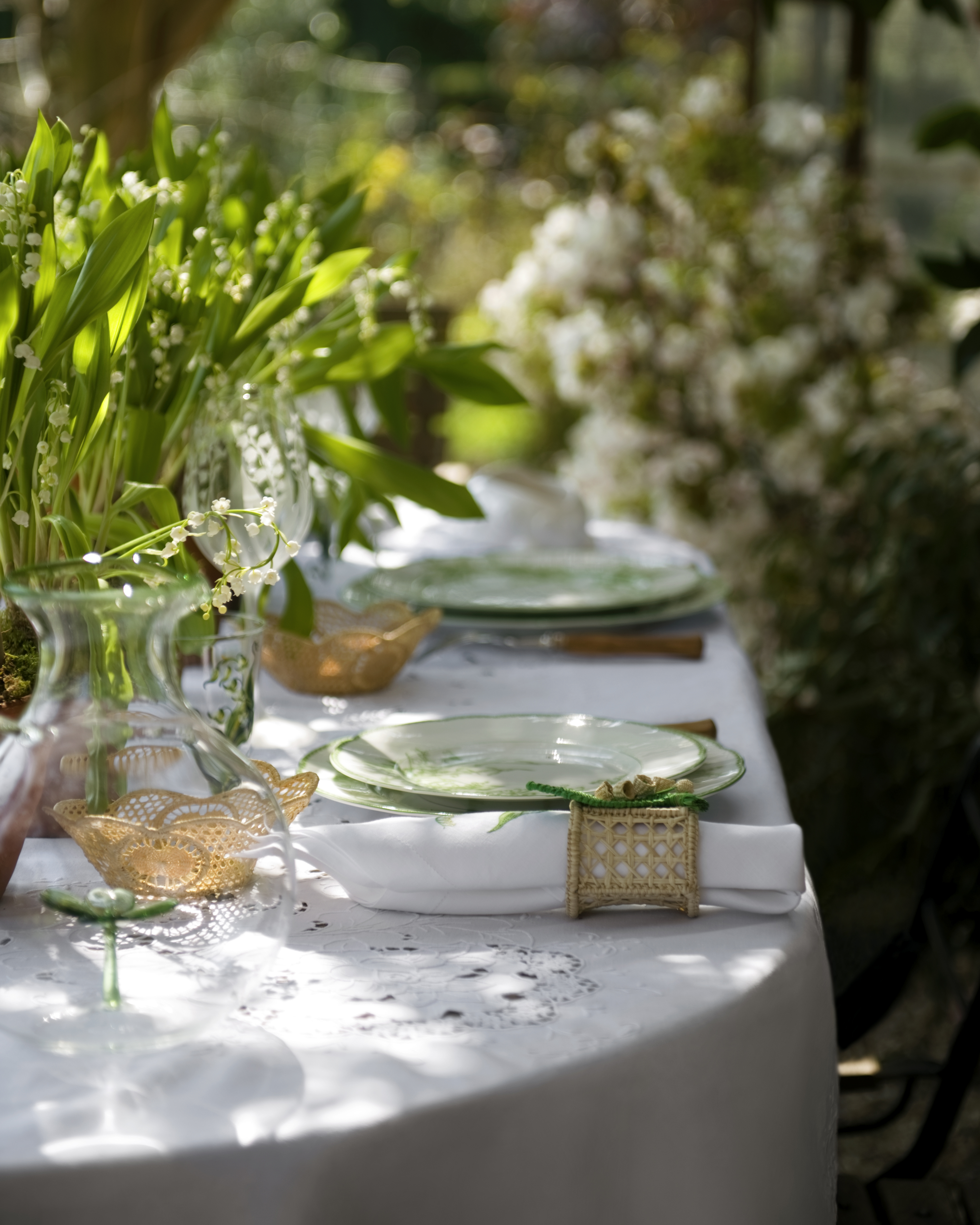 Cordelia de Castellane designs the exclusive New Lily of The Valley  tableware by Dior  HIGHXTAR
