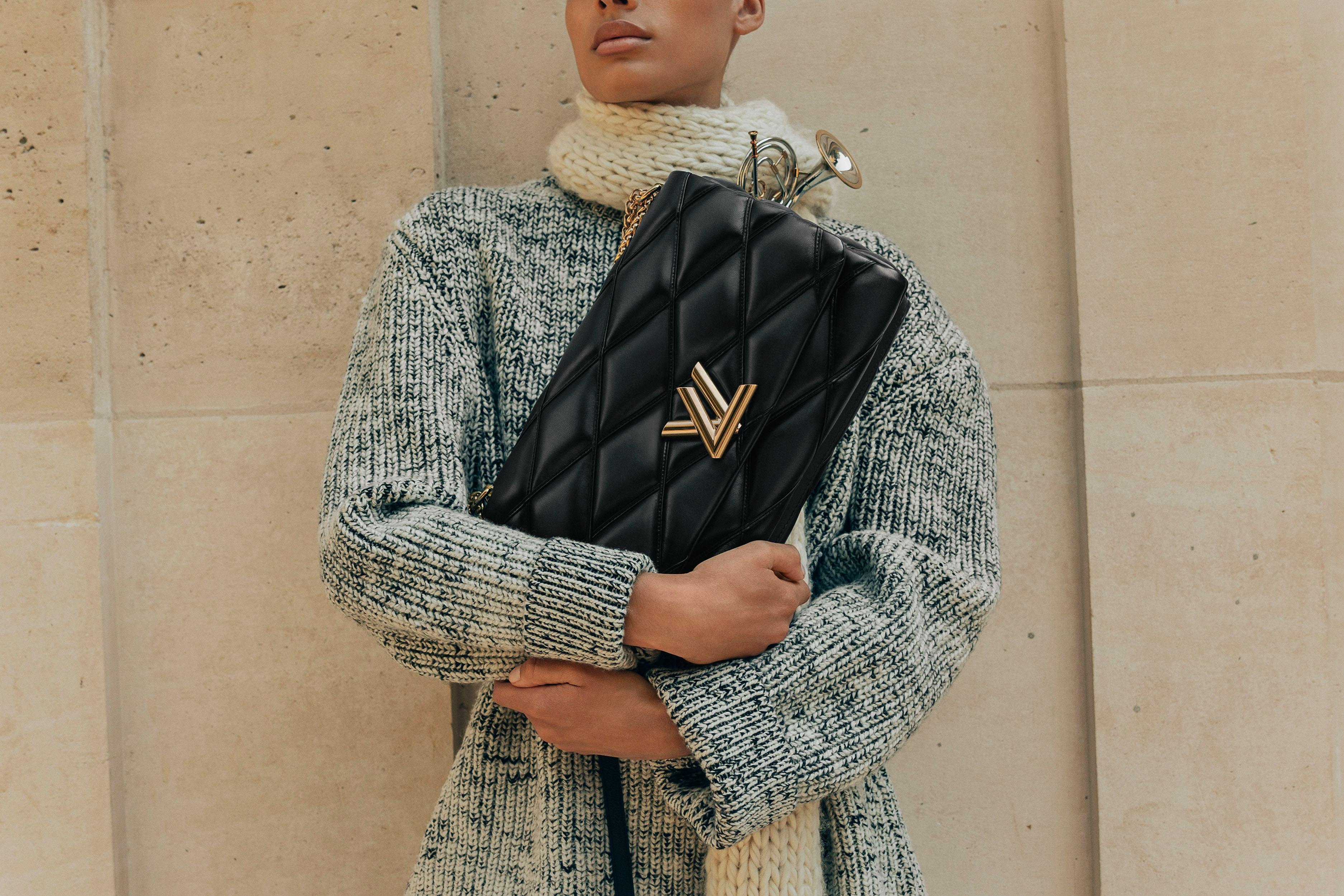 Ghesquiere makes Louis Vuitton debut