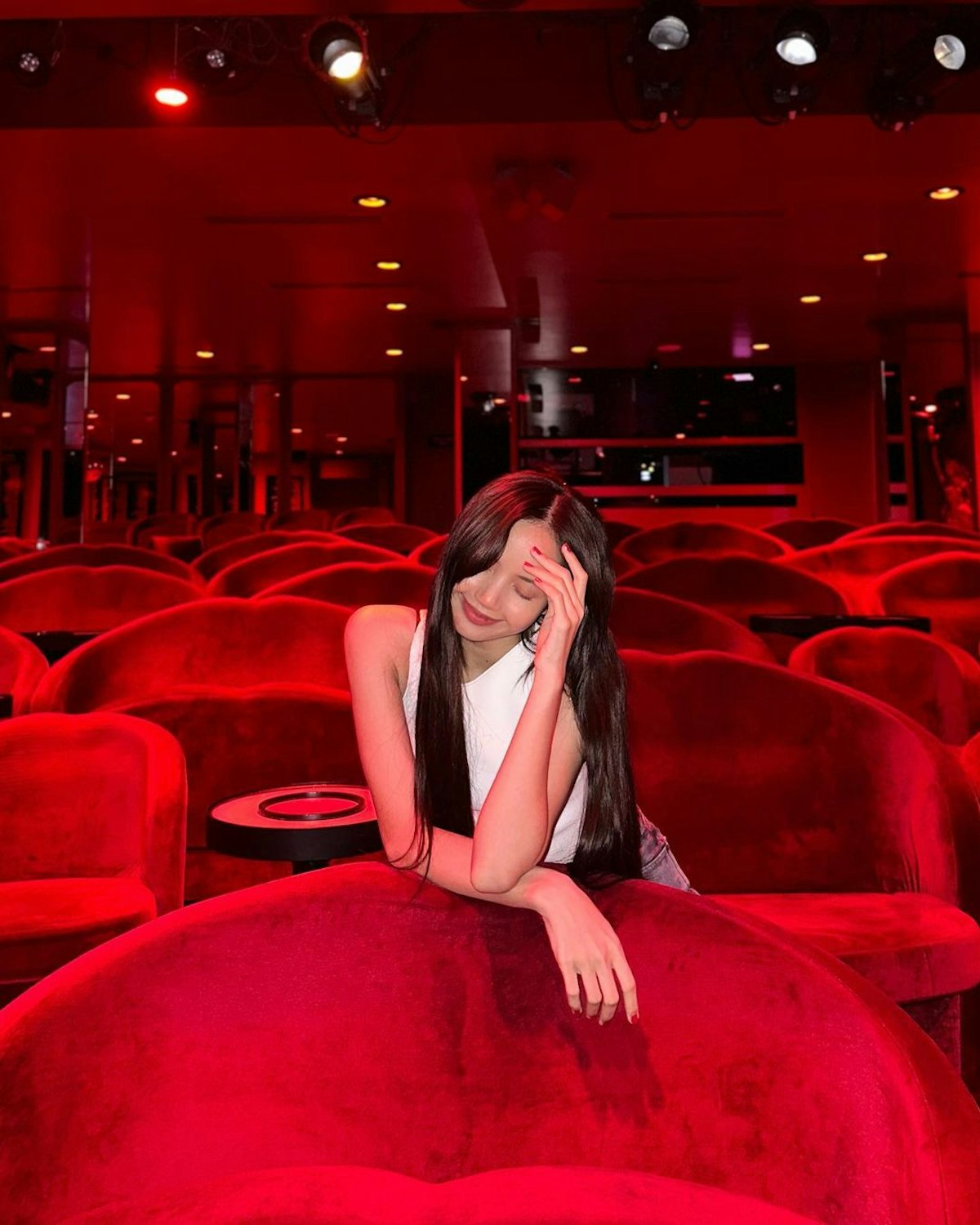 Blackpink's Lisa Makes History as the First K-pop Idol to Perform at ...
