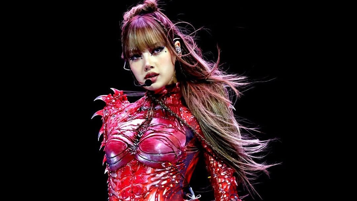 Blackpink's Lisa Stuns at Coachella 2025 in Futuristic Looks for Weekend 2