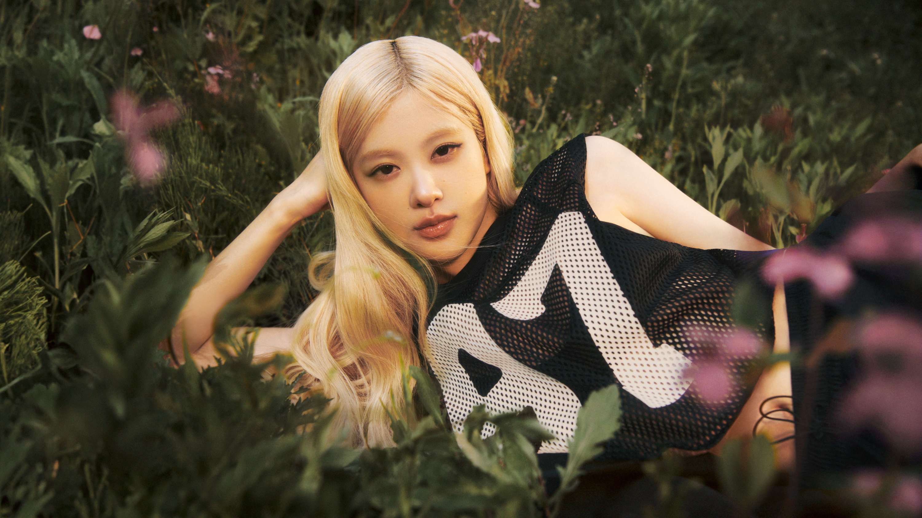 1756380908-25aw_sp_rose-