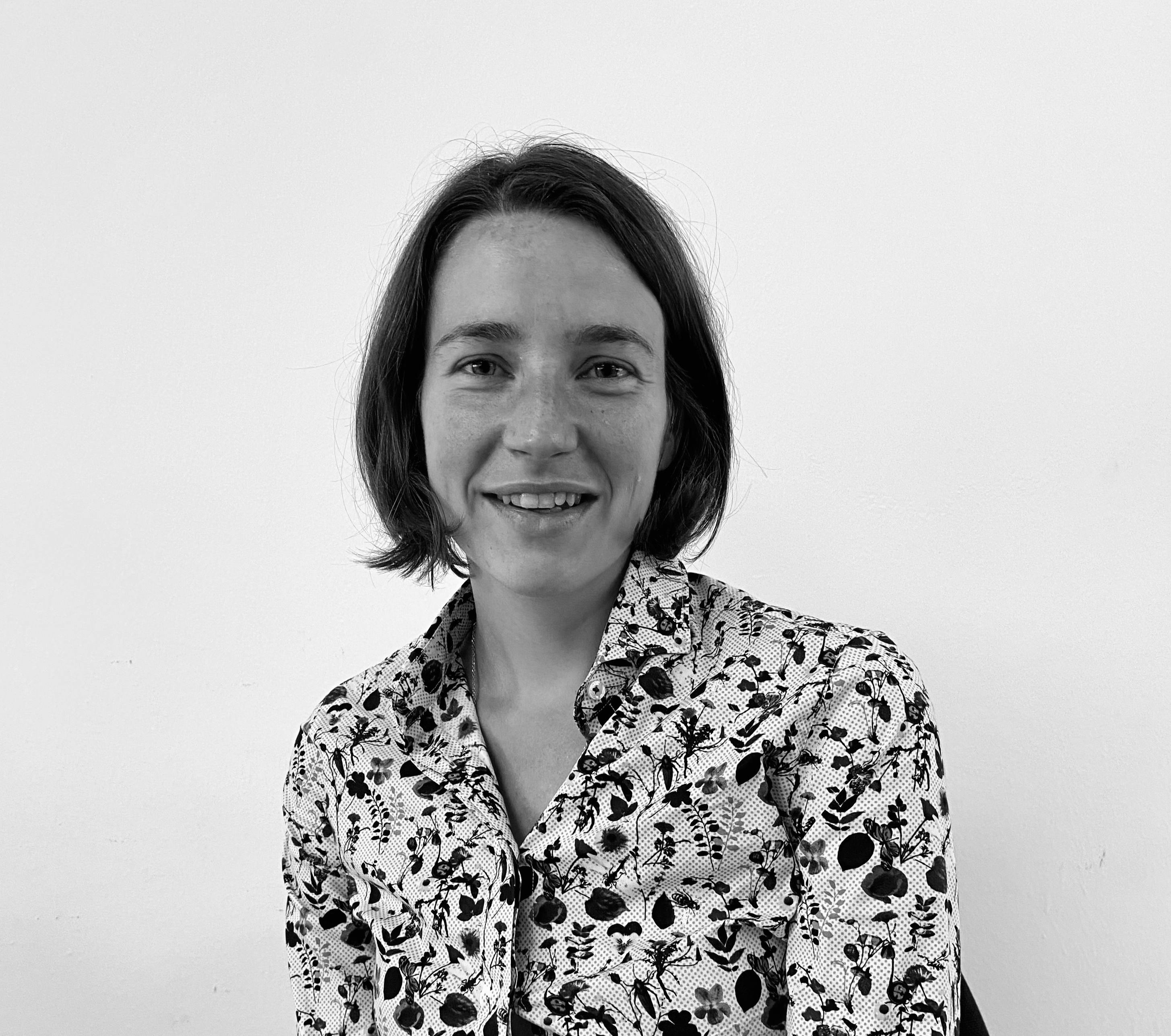 Gloria Stedile, People and Studio activites coordinator