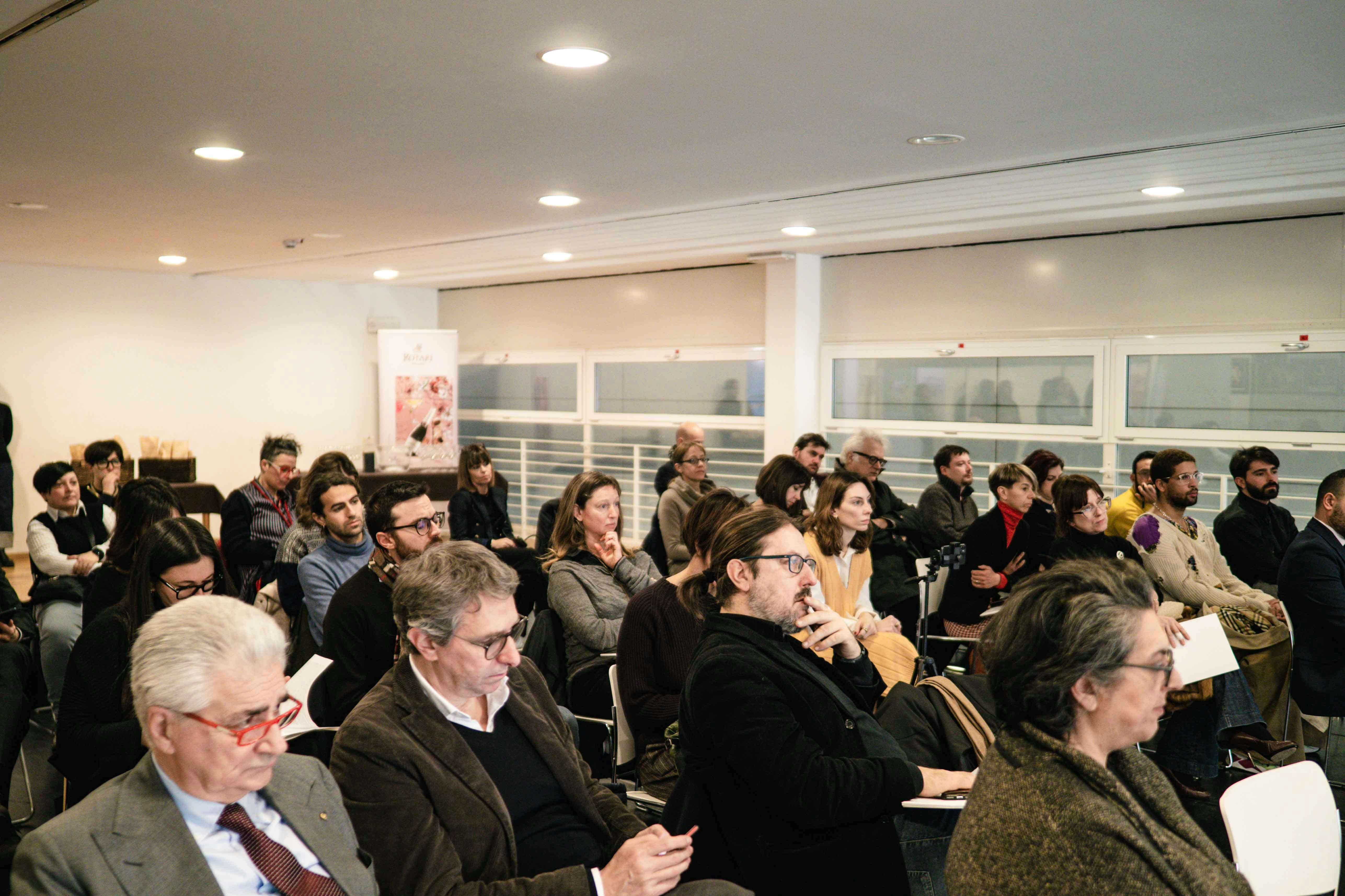 Pubblico presente alla conferenza stampa