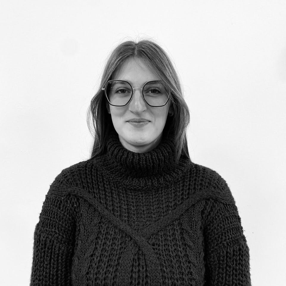 Stefania Loiudice black and white portrait