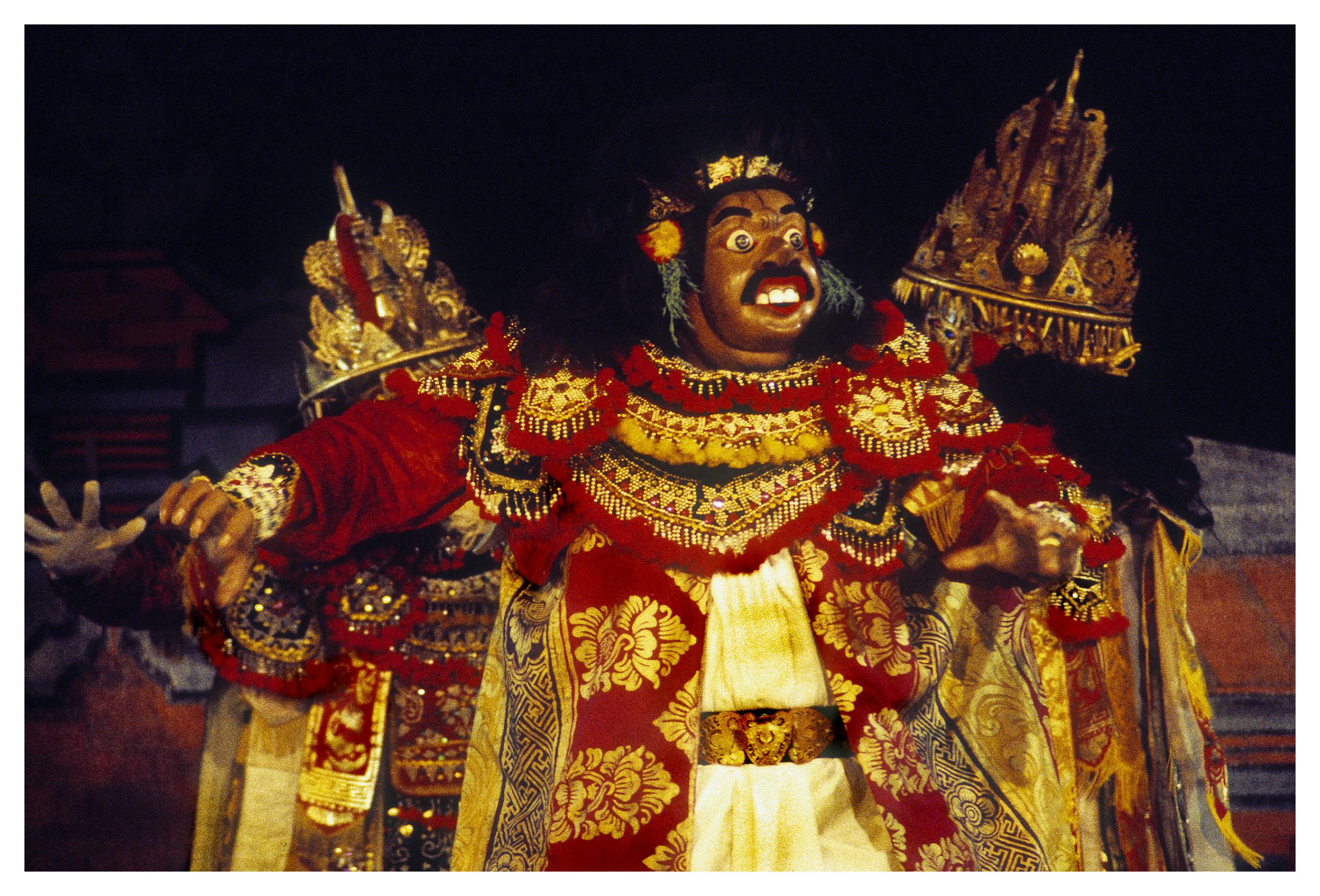 Traditional Indonesian costumes
