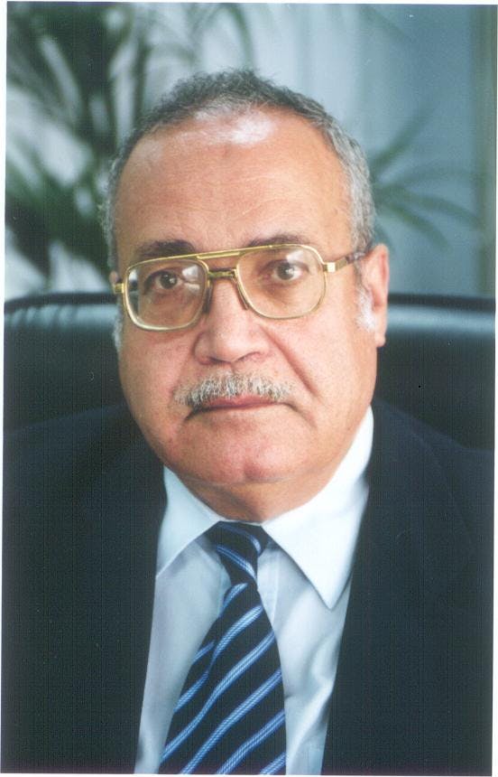 Ritratto di Hassan Hanafi, docente di Filosofia presso l’Università del Cairo