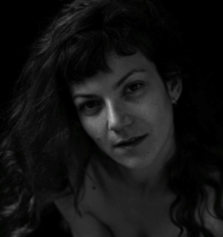 Ritratto in bianco e nero di Gloria Dorliguzzo