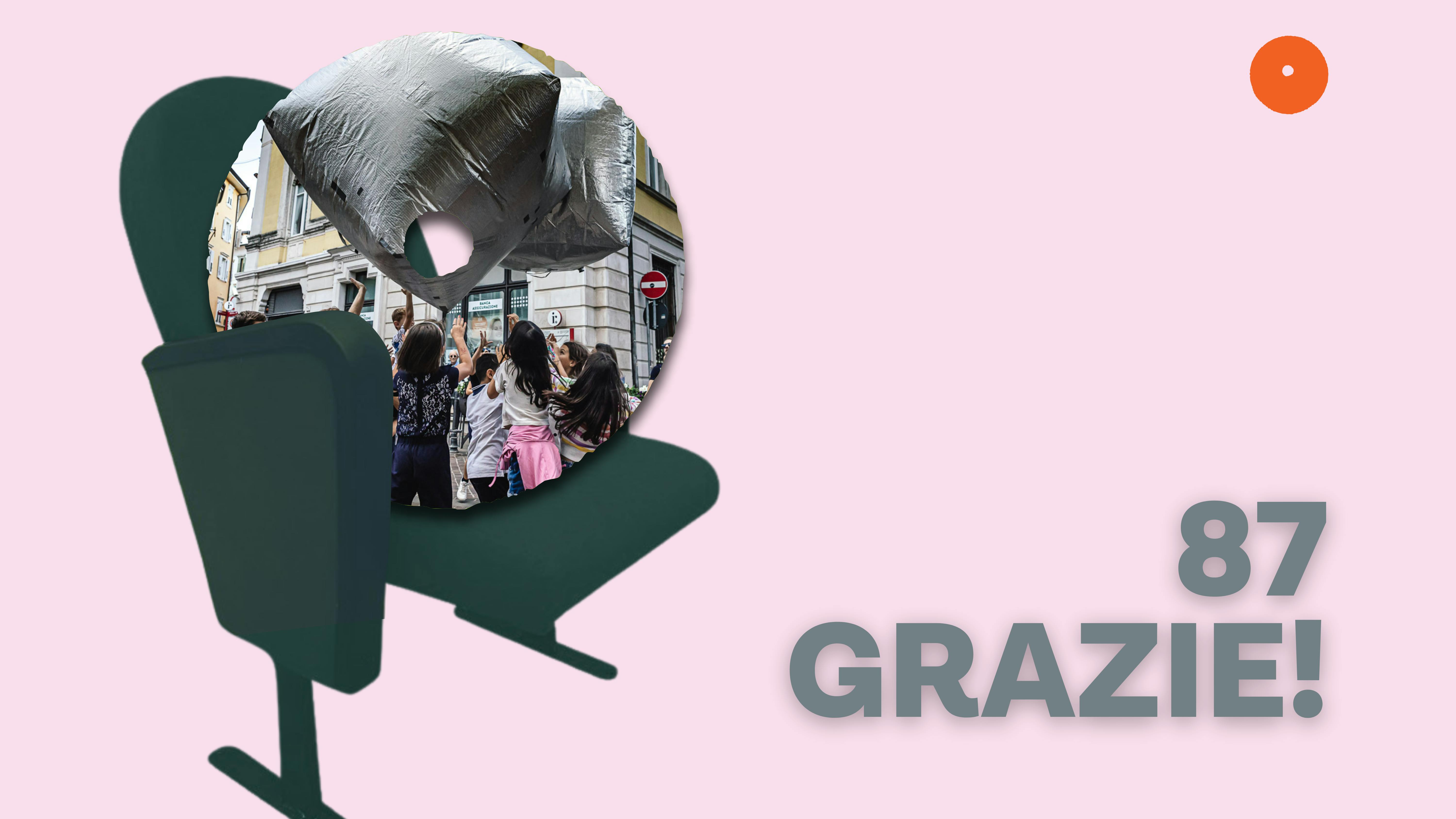 Una poltrona per due: la campagna si è conclusa Grafica della campagna di crowdfunding Una poltrona per due: sfondo rosa con poltrona verde e scritta "87 grazie!"