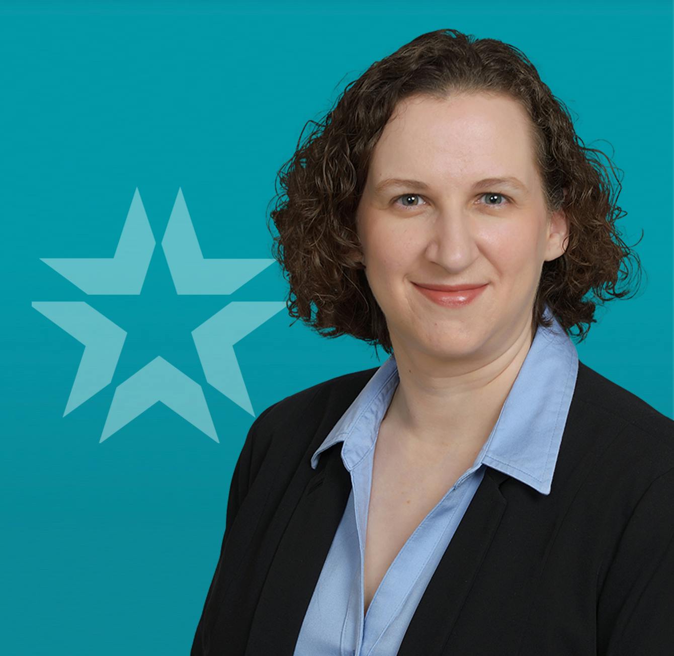 candice odom headshot with blue background