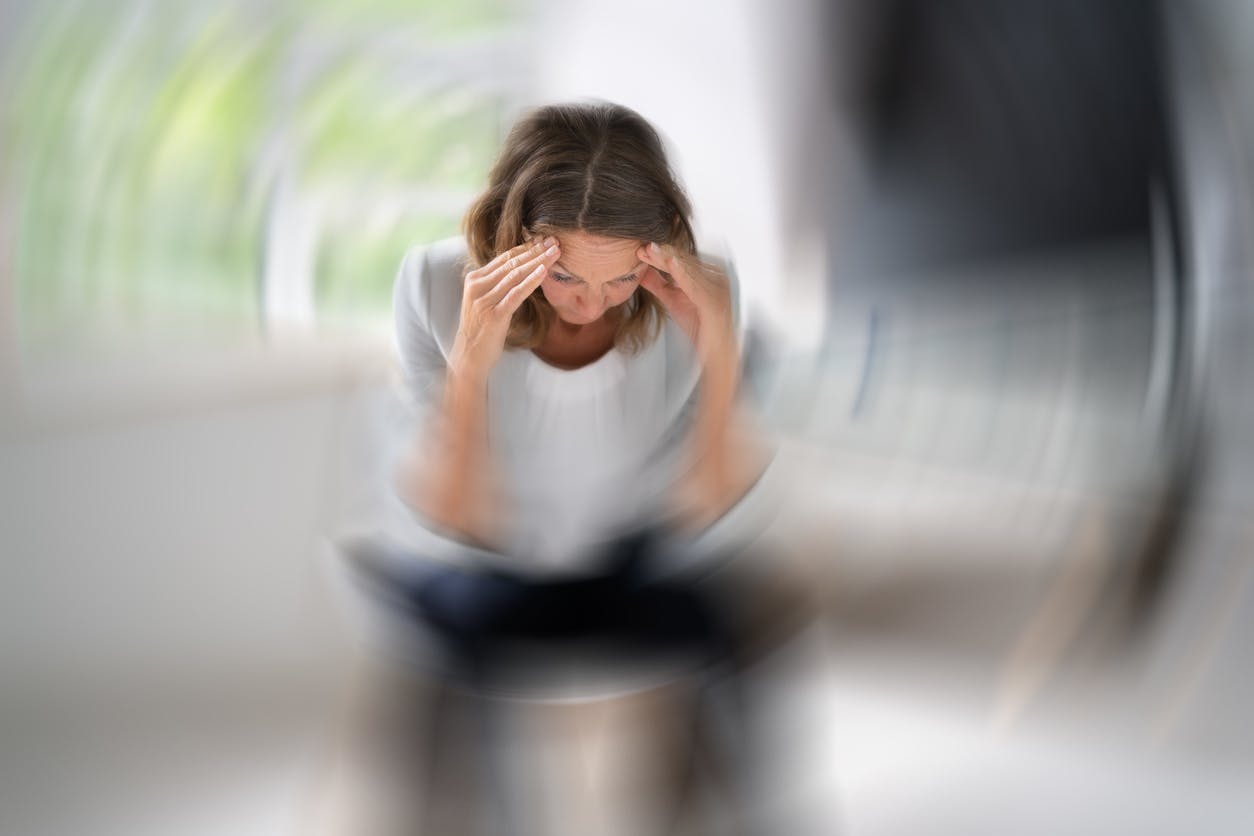 woman who is dizzy