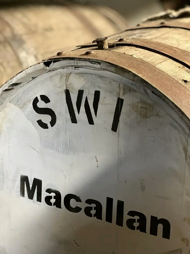 Vatbodem met de opdruk SWI Macallan