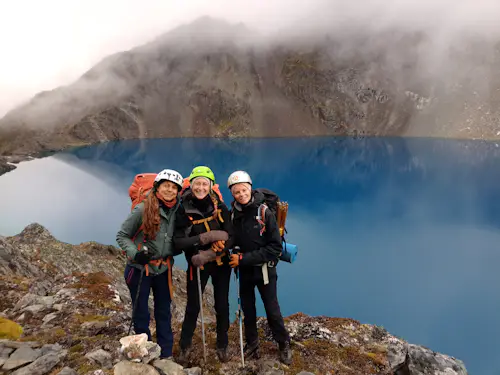 Trekking por la remota laguna de Tierra del Fuego comenzando desde Ushuaia