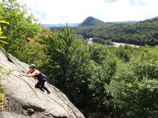 Quebec ROCK CLIMBING MONTAGNE DARGENT for beginners