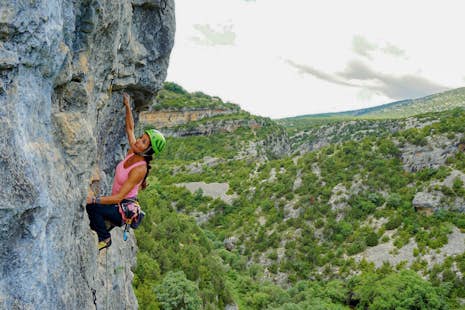 Climbing course for women in Rodellar, Spain