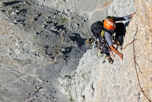 Half-day rock climbing for beginners in Montserrat, near Barcelona