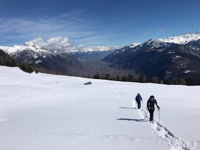 1-day snowshoeing in the pristine powder of Verbier