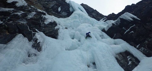 Cogne ice climbing course in 3 days, Italy