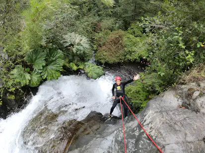 1-day canyoning in Río Correntoso, Pucón, Chile
