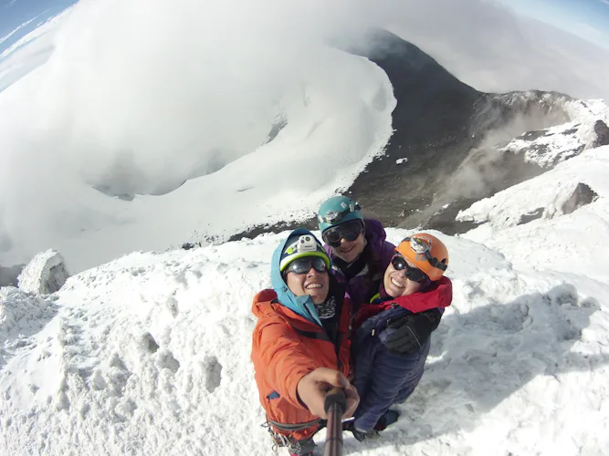 Cumbre del Volcán Cotopaxi, tour de ascenso de 2 días en Ecuador