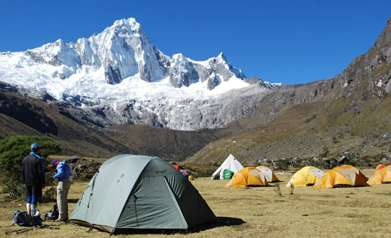 4-day Santa Cruz Trek to the Llanganuco Lakes in Peru (Cordillera Blanca)