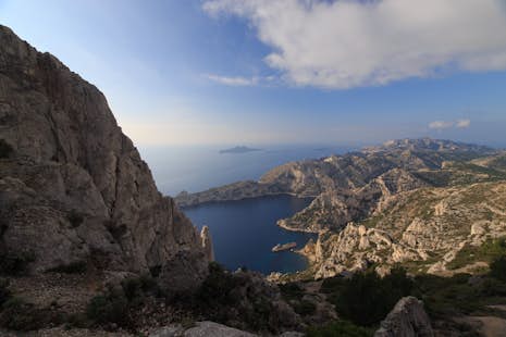 Guided rock climbing in the South of France (Provence, Marseille, Les Calanques)