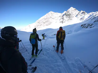 Ski touring week in the Făgăraș Mountains in Romania