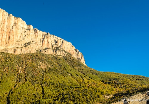 Rock climbing in La Ribagorça: Mont-rebei gorge & Aigüestortes i Estany de Sant Maurici National Park