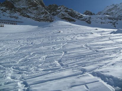 Advanced off-piste skiing with a group in Arlberg, St. Anton