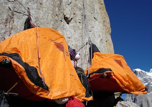 4-day Big wall climbing course in the Pyrenees with overnight on a portaledge
