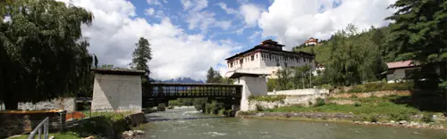 14-day Druk Path trek in Bhutan with sightseeing and culture in Paro