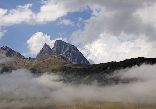Tour des Pérics, 5-day Hut-to-hut trek in the Pyrenees from Ariege, France