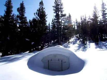 Custom backcountry ski tours from a hut in the Sierra Nevada, CA (3-5 days)