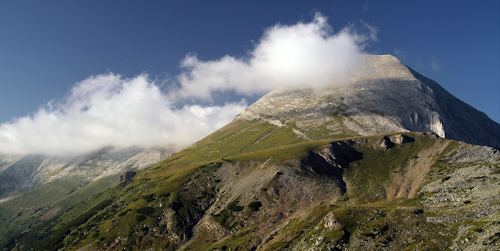 Day hike to the top of Vihren (2,914m), the highest peak in the Pirin Mountains, Bulgaria