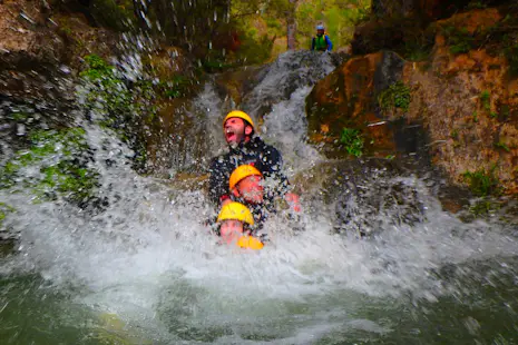 Abseiling and canyoning in Amanaderos, near Montanejos, Spain