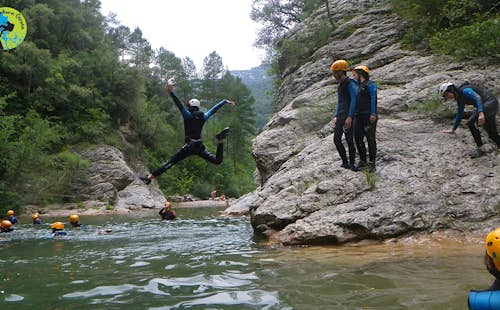 Muga river aquatic trekking from Albanya, Spanish Pyrenees