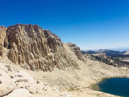 Backpacking in the Sierra Nevada, 6-day Hike with Mt. Whitney summit near Lone Pine, CA