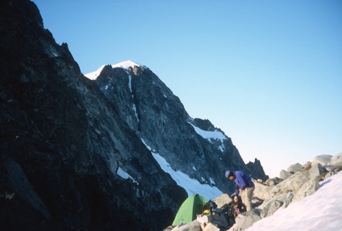 Alpine rock climbing on Early Morning Spire and Dorado Needle in the North Cascades National Park (3-5 days)