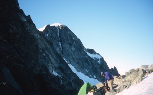 Alpine rock climbing on Early Morning Spire and Dorado Needle in the North Cascades National Park (3-5 days)