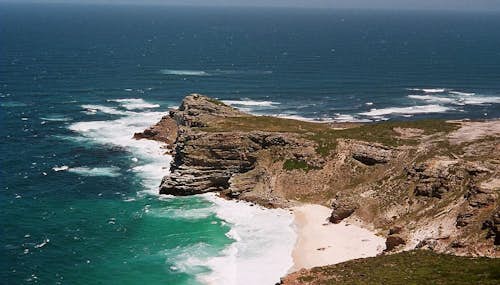 2-day Cape of Good Hope hike with overnight in a mountain hut near Cape Town, South Africa