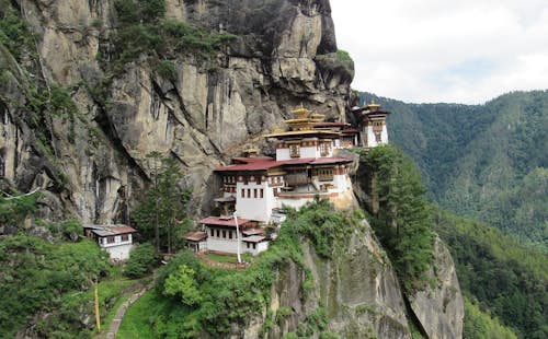 Spirituality, culture, tradition and heritage in Bhutan, 6-day “First-timers” tour with trek to the famous Tiger’s Nest