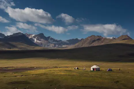 trail dans les montagnes du Kirghizistan, circuit avec un guide de 11 jours au départ de Bichkek