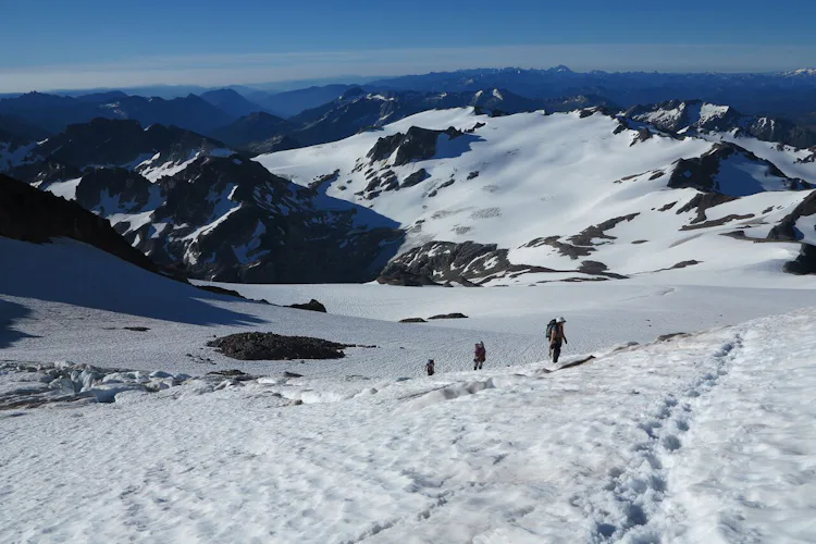 mountaineering-glacier-peak-2