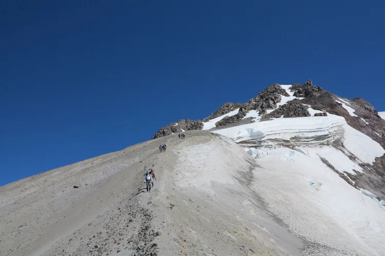 mountaineering-glacier-peak-3