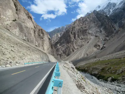 Mountain biking the Karakoram Highway from Islamabad, Pakistan (15 days)