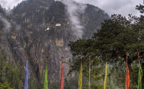 Trekking the famous Druk Path Trek in Bhutan with a guide, 7 days