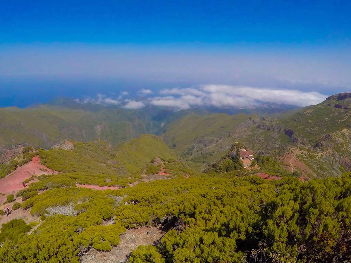 Day hike in Madeira from Pico do Areeiro to Pico Ruivo 2