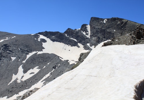 Ski mountaineering day on Veleta (3,398m) in the Sierra Nevada