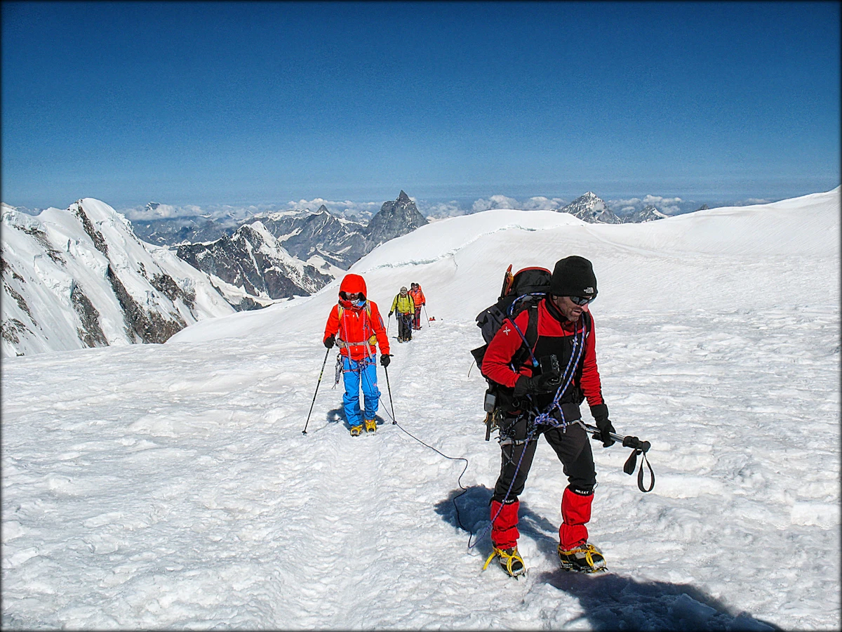 Climb 4 x 4,000m peaks in 3 days on Monte Rosa Punta Giordani, Punta Gnifetti, Balmenhorn & Vincentpiramid