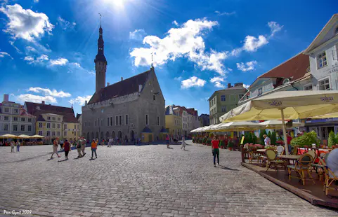 Family-friendly bicycle tour of Tallinn, Estonia’s capital city (Half-day)