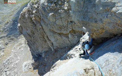 Rock climbing day on the “Palacio de Invierno” route in the Picos de Europa